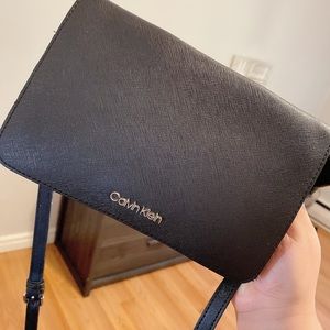 Calvin Klein Crossbody
